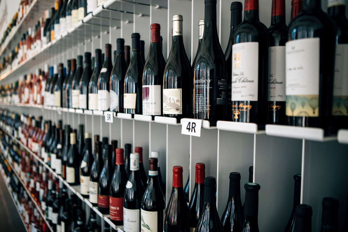 Wine Wednesday Giving Holiday "Spirits" with The Urban Grape The